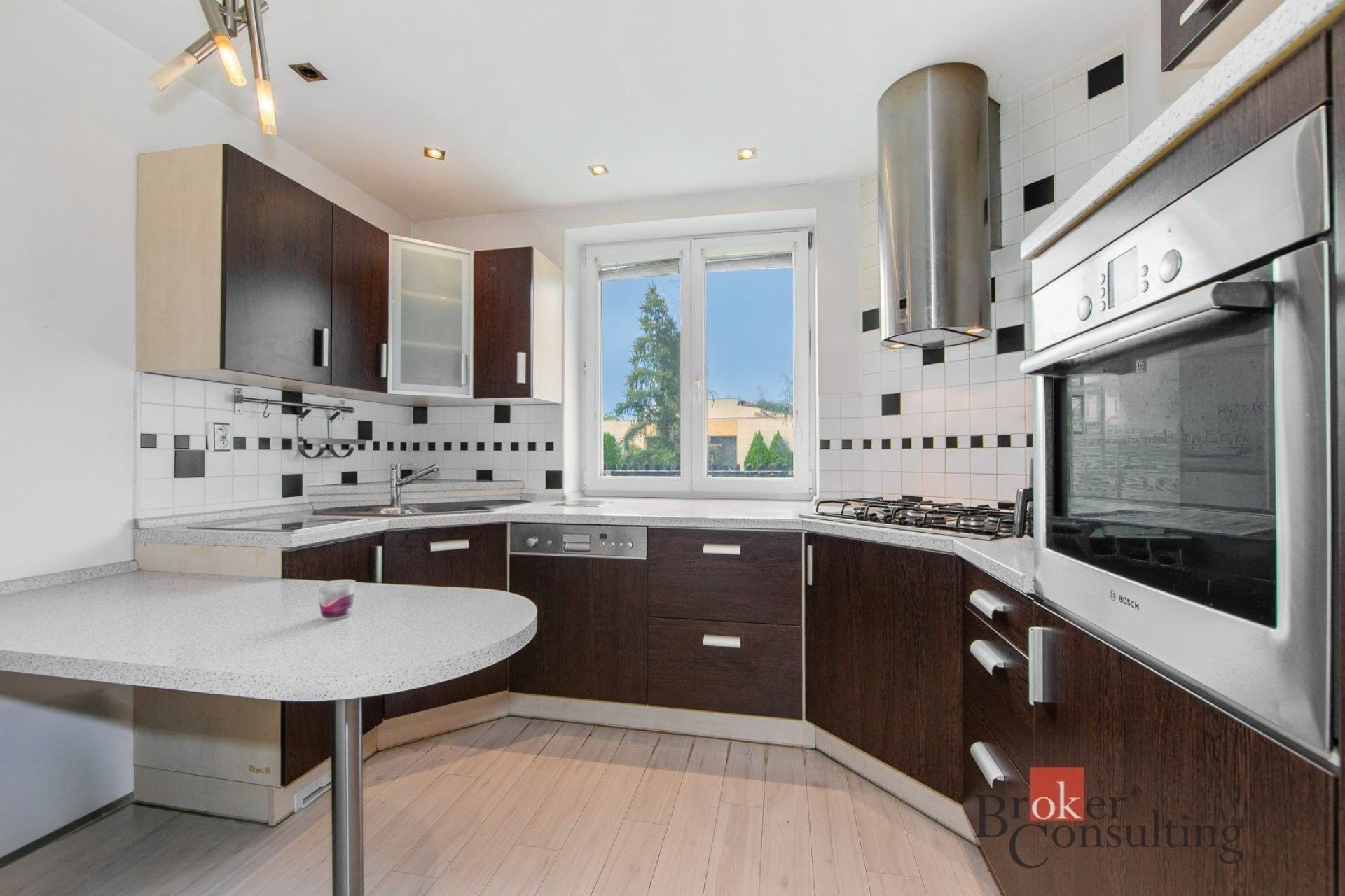 2+1, Sídliště, Tmaň, 49 m² - 1