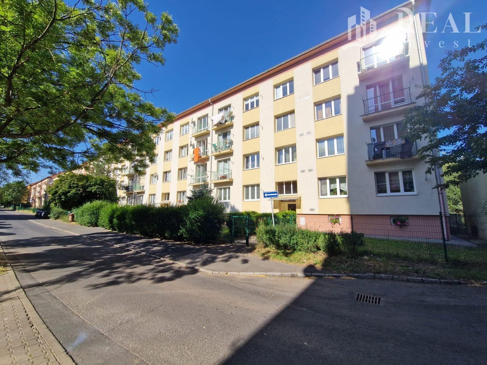 1+1, W. A. Mozarta, Most, 40 m²