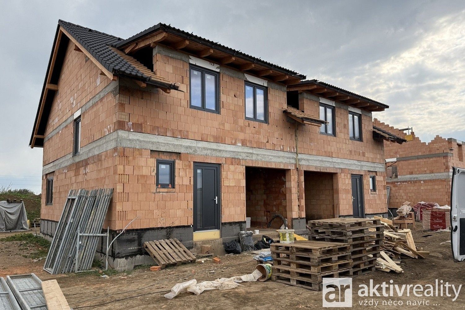Rodinné domy, Dolní Beřkovice - Vliněves, okres Mělník, Středočeský kraj, 127 m² - 2