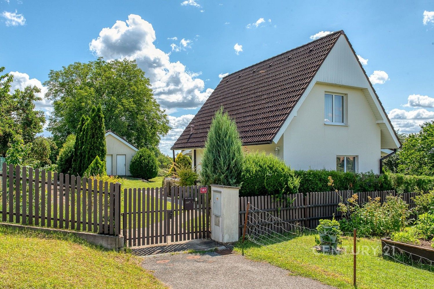 Rodinné domy, Dobrovice, okres Mladá Boleslav, Středočeský kraj, 139 m² - 2