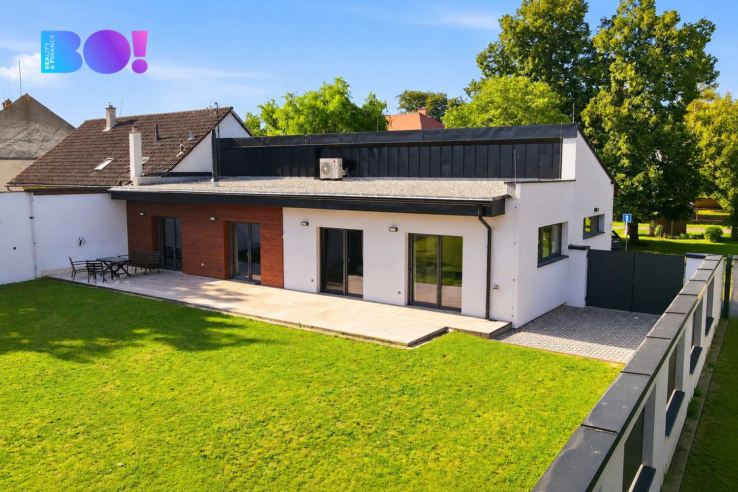 Rodinné domy, Žalkovice, okres Kroměříž, 205 m² - 1