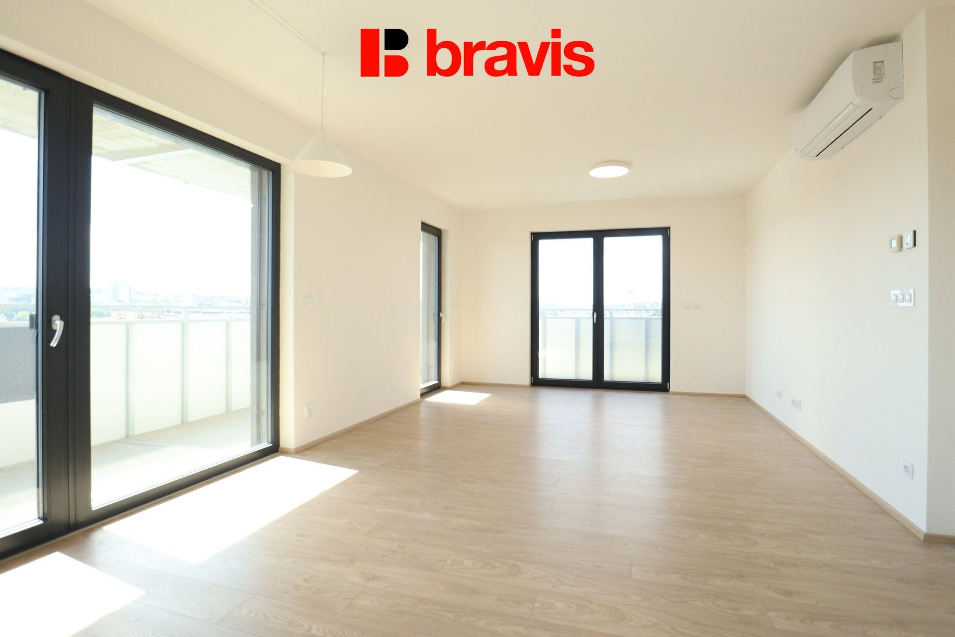 Pronájem byt 3+kk - Bratislavská, Brno, 73 m²
