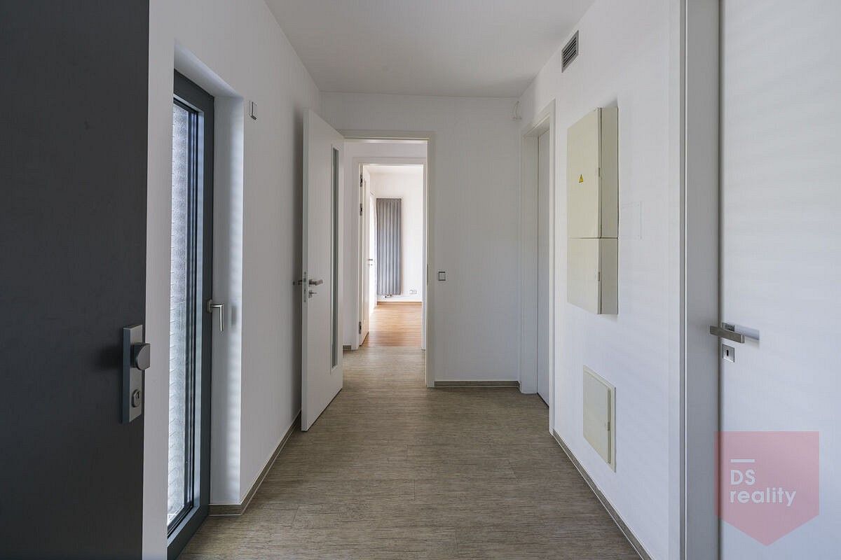 2+kk, Praha - Klánovice, okres Praha 21, Hlavní město Praha, 79 m² - 2
