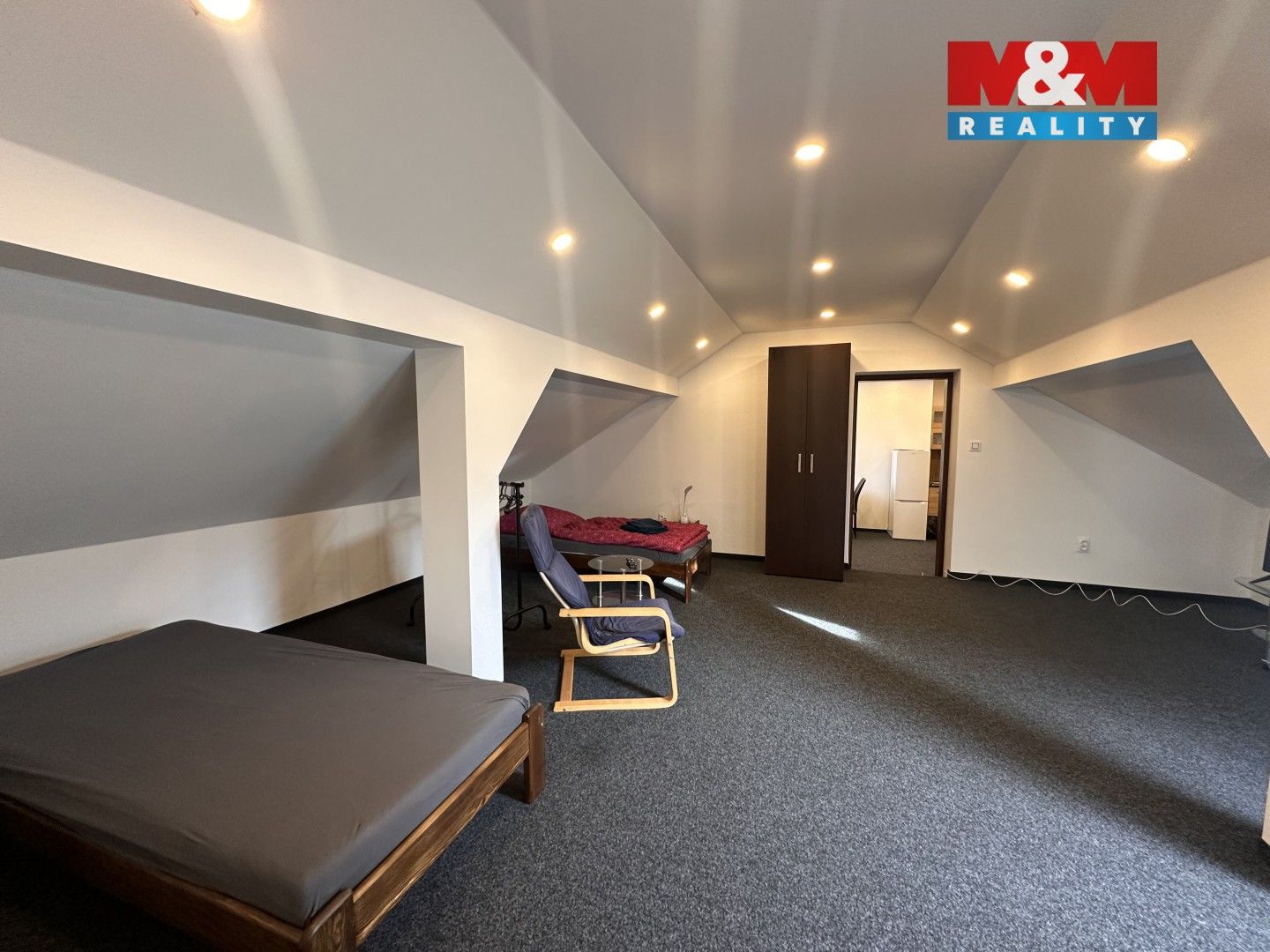 3+1, Příseka, 143 m²