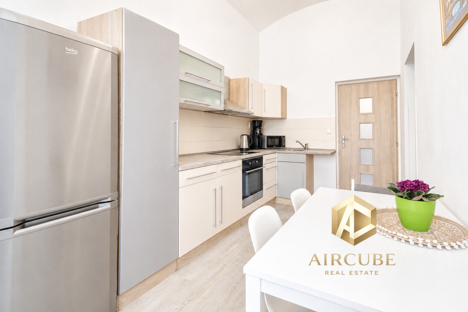 2+kk, Prvního pluku, Praha Karlín, 45 m² - 2