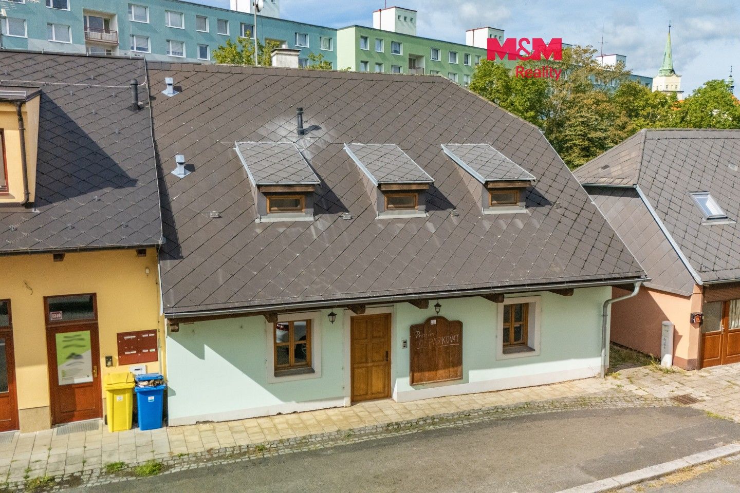 Restaurace, 173 m²