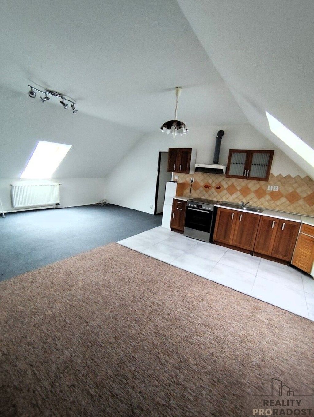 4+kk, Náchodská, Praha, 103 m²