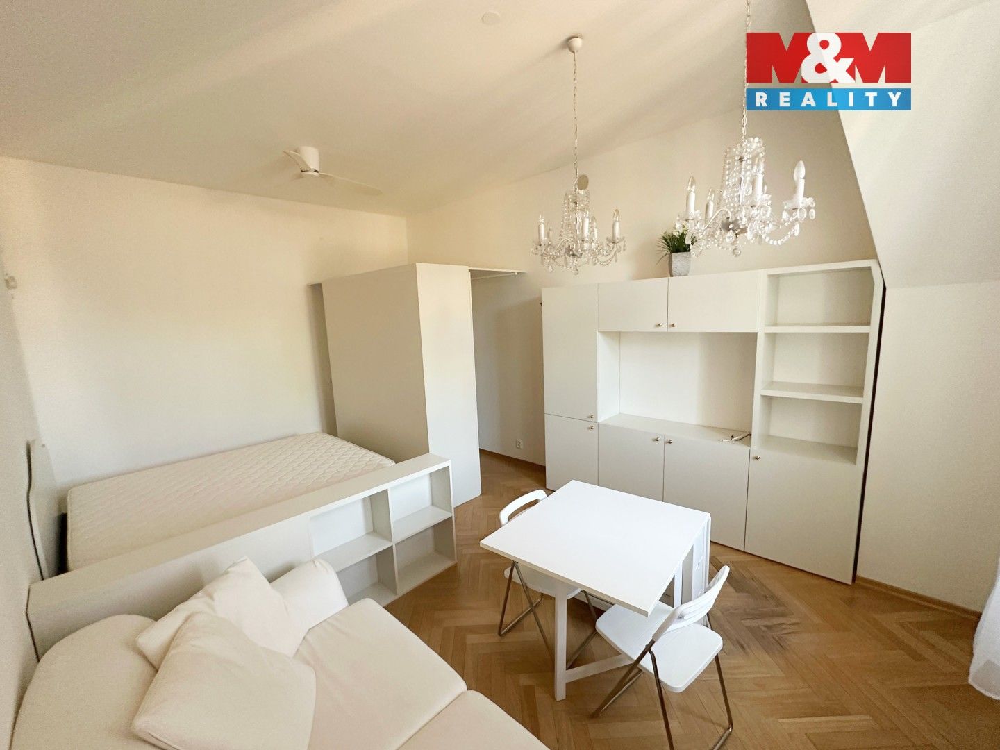 Pronájem byt 1+kk - Valentinská, Praha, 31 m²