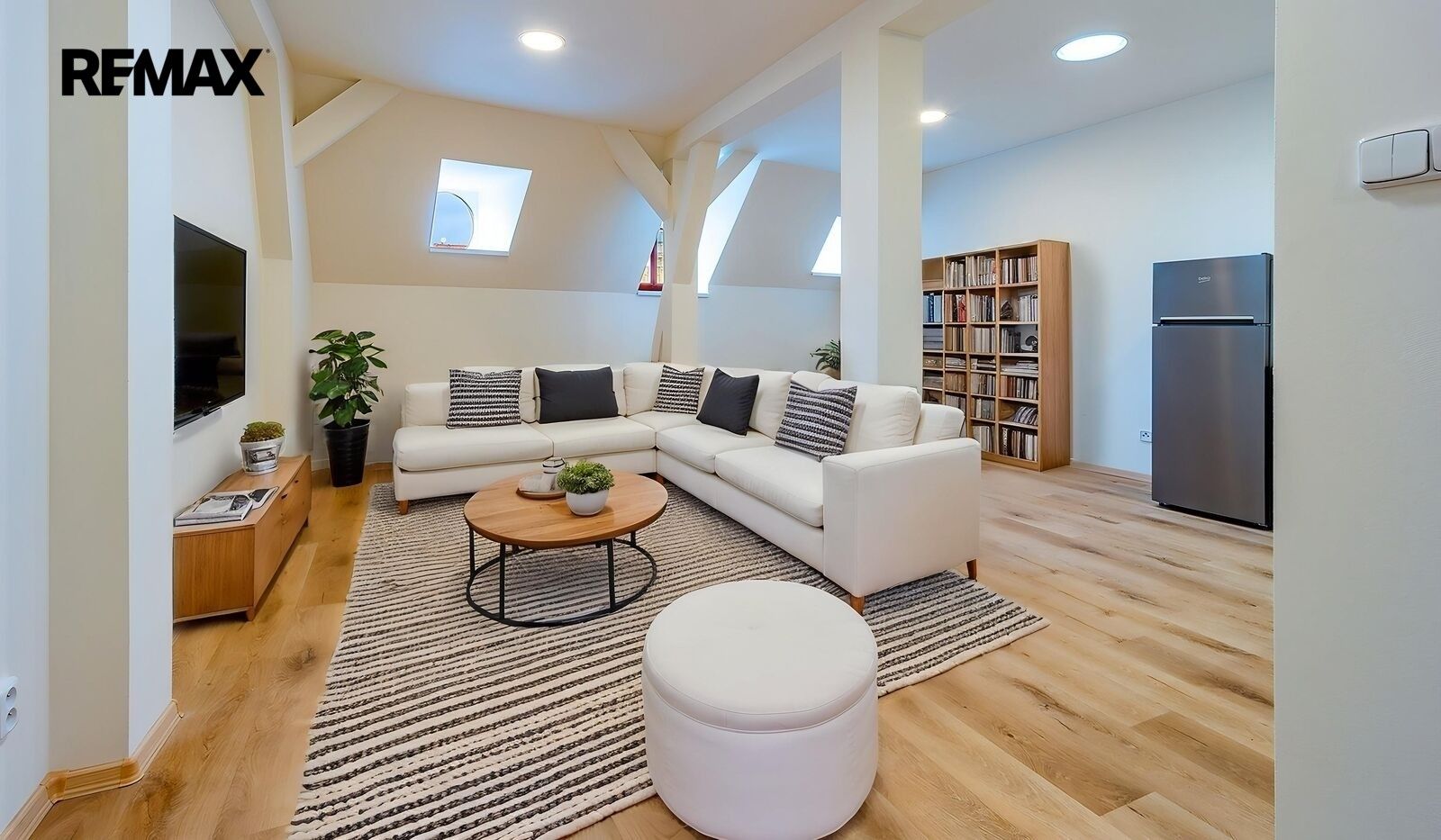 2+kk, Škroupovo náměstí 135, Česká Lípa, 63 m² - 2