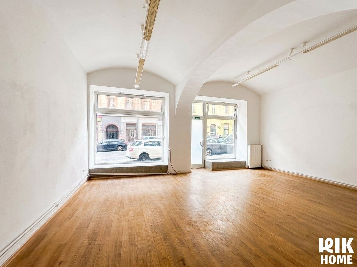 Obchodní prostory, Husitská 187, Praha Žižkov, 73 m²