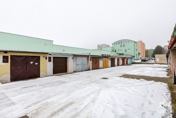 Garáže, Kroměříž, 767 01