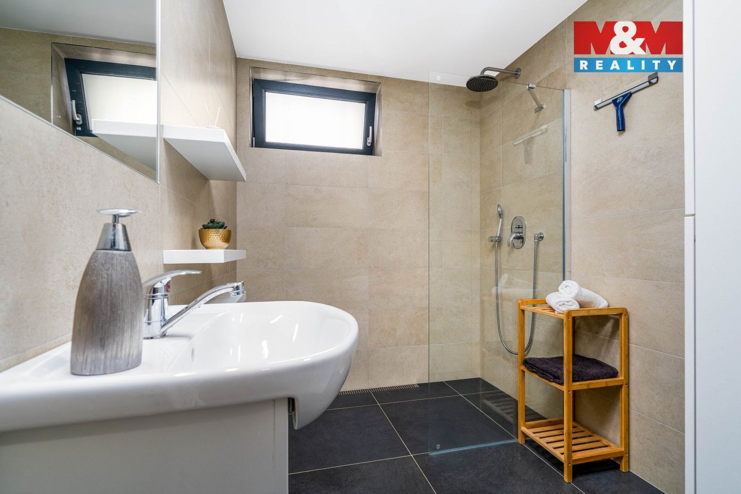 Byt 1+kk – Vrchlabí, Hořejší Vrchlabí – další