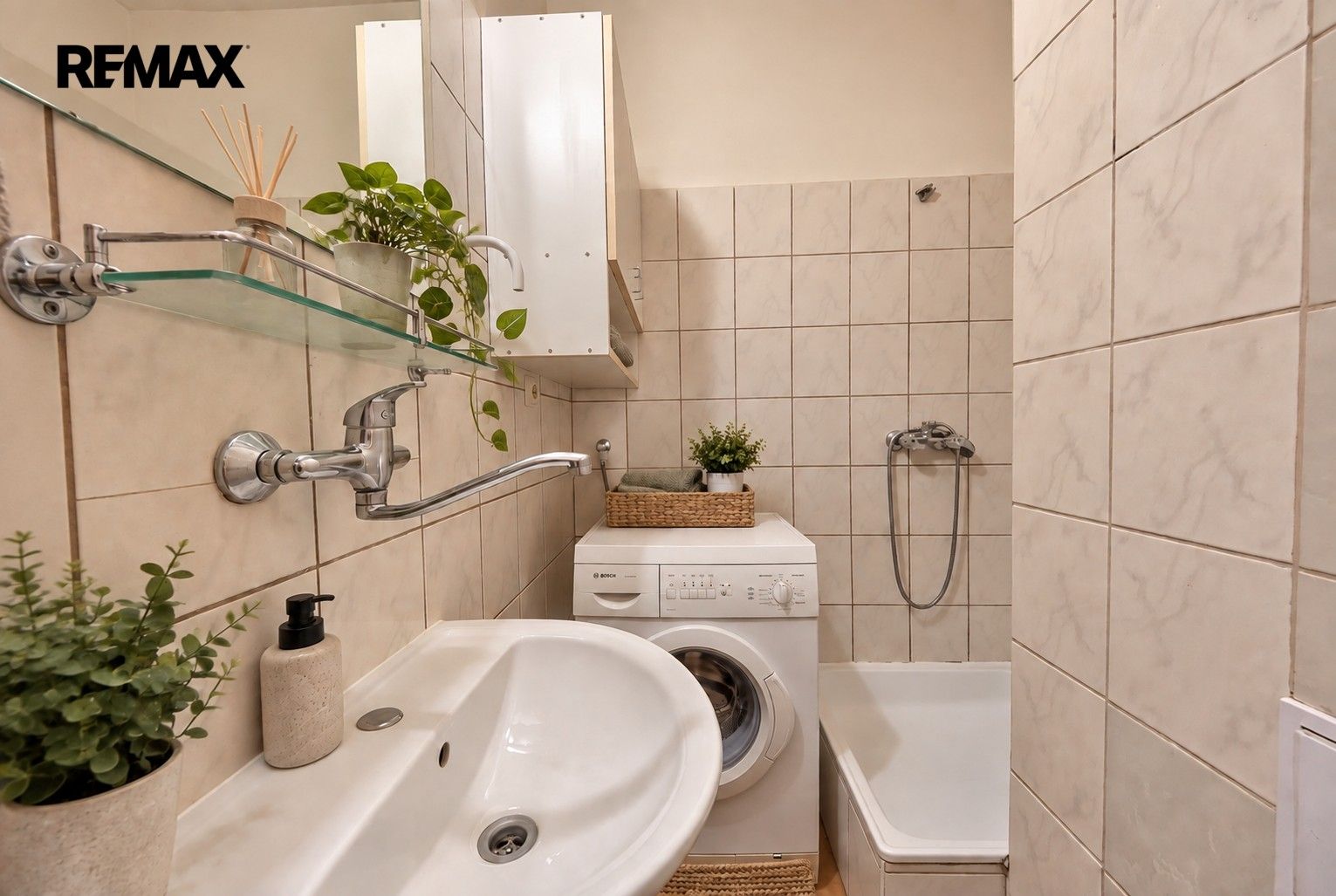 Prodej byt 2+kk - Kaplická 553, Praha Podolí, 38 m² - 5