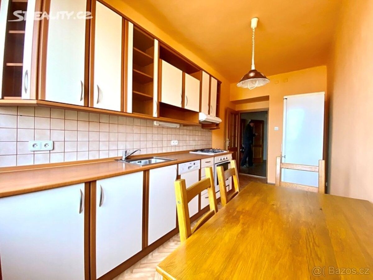 Pronájem byt - Praha, 160 00