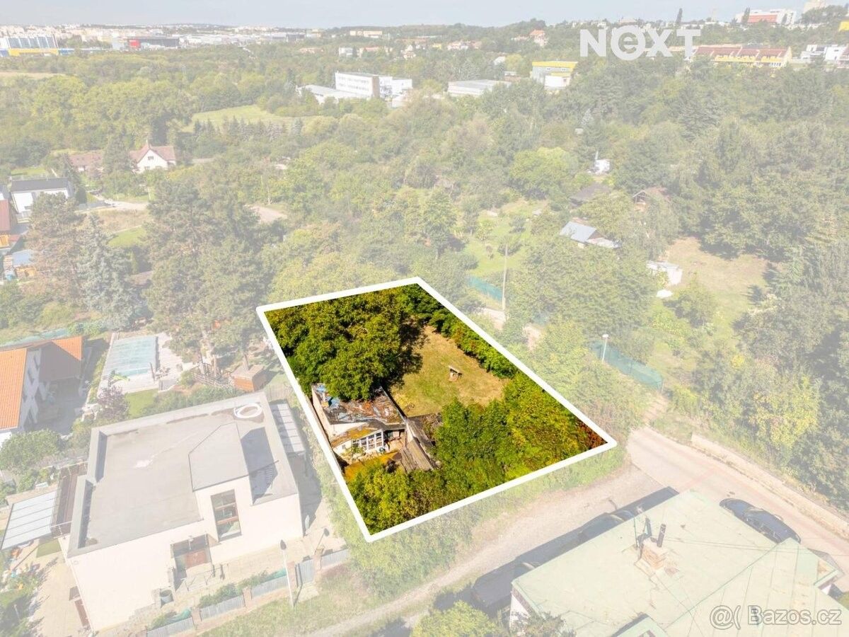 Prodej pozemek pro bydlení - Praha, 193 00
