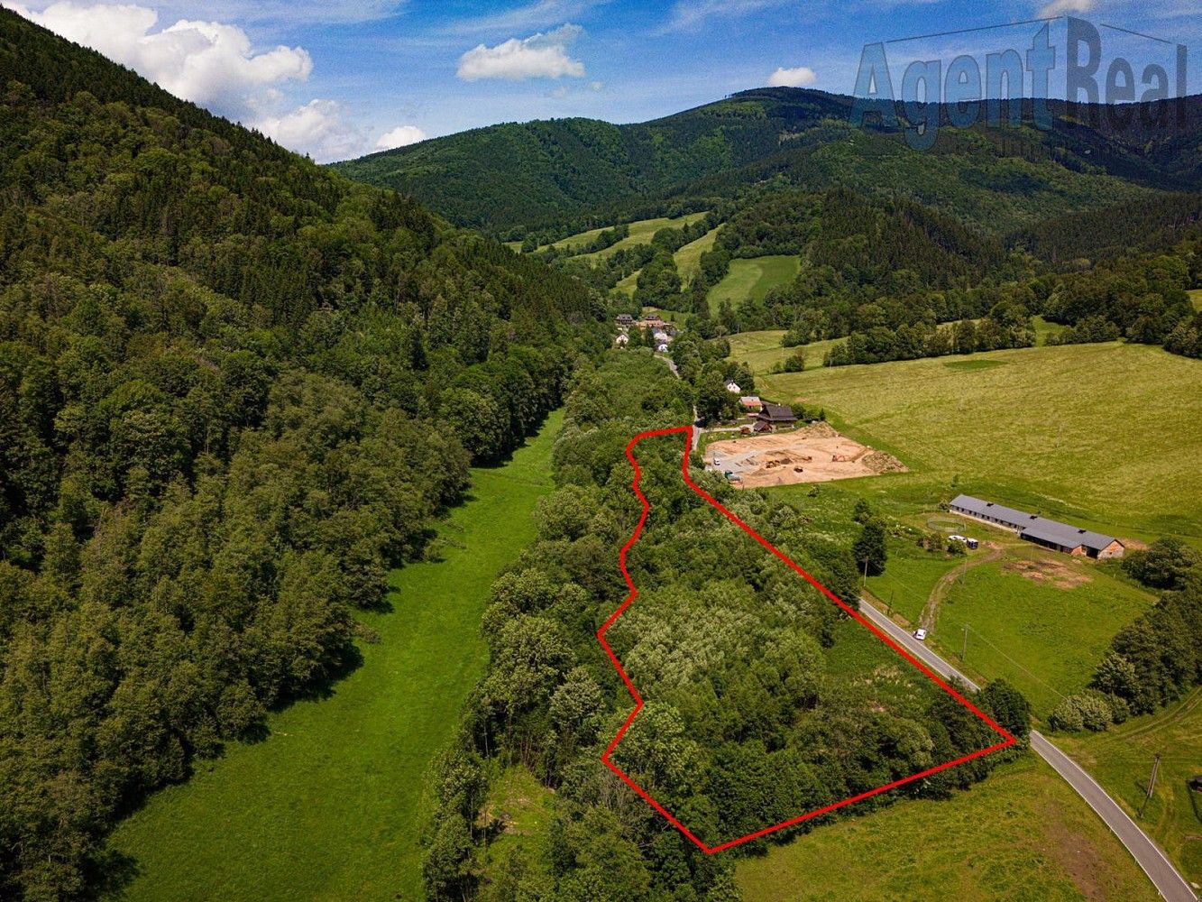 Pozemek pro bydlení, 14 183 m²