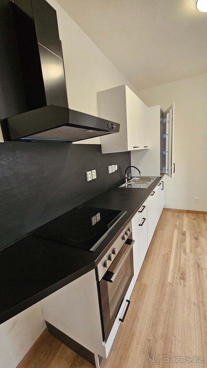 Byty, Lovosice, 410 02