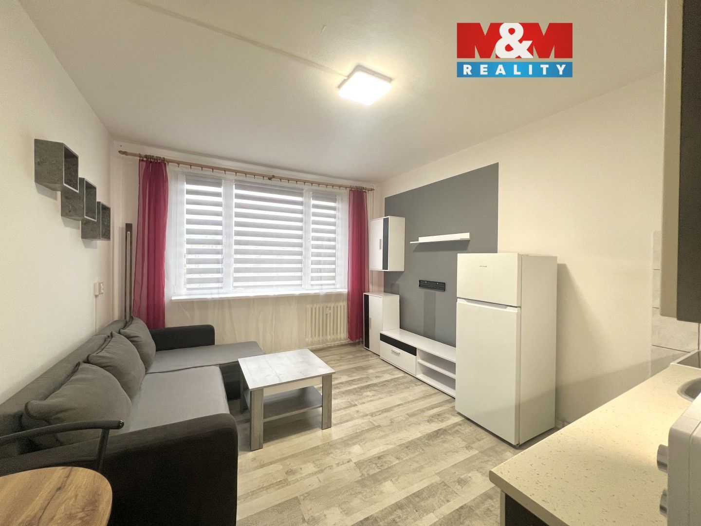 1+kk, sídliště U Nádraží, Jindřichův Hradec, 20 m²