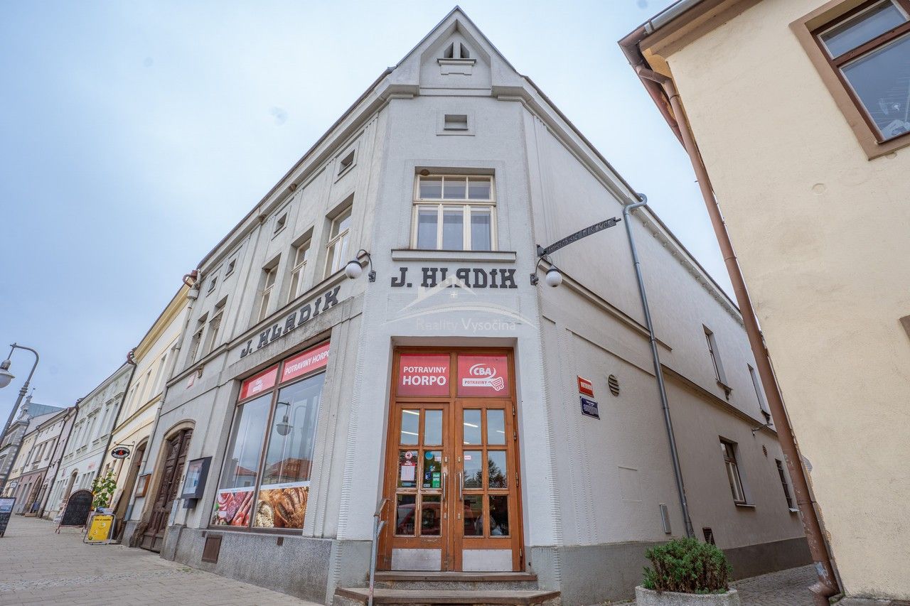 Prodej obchodní prostory - Husovo náměstí, Polná, 654 m²