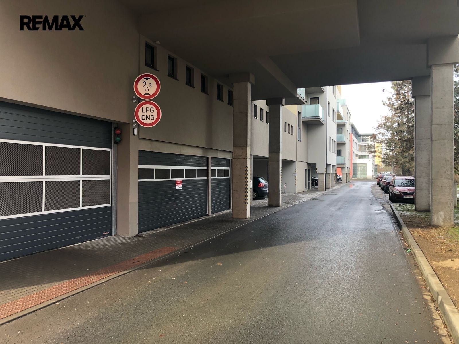 Garáže, Koterovská 1217, Plzeň Lobzy, 12 m² - 1