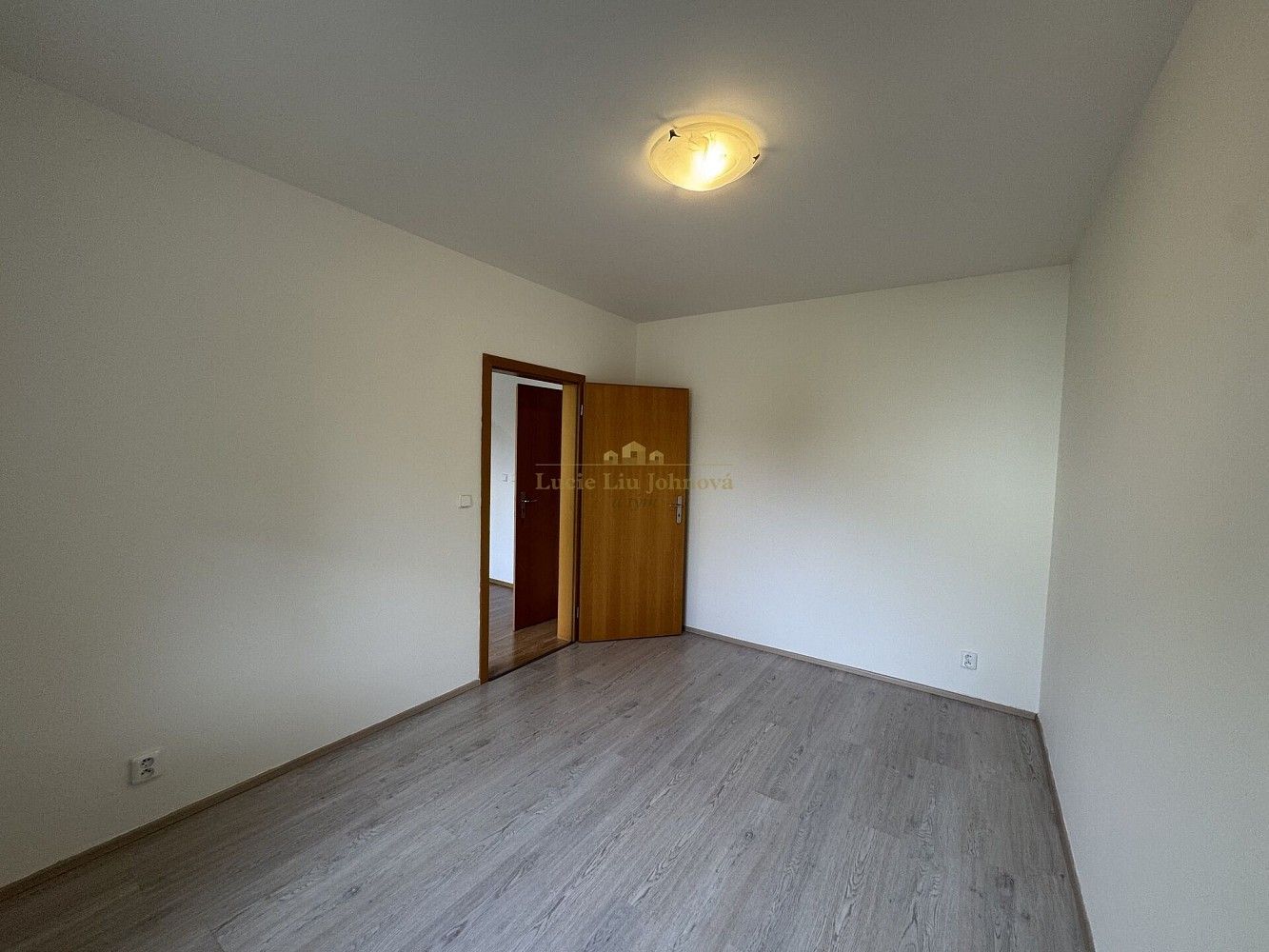 Byt 2+kk · 46 m² · Praha - Břevnov, okres Praha 6, Hlavní město Praha - 3