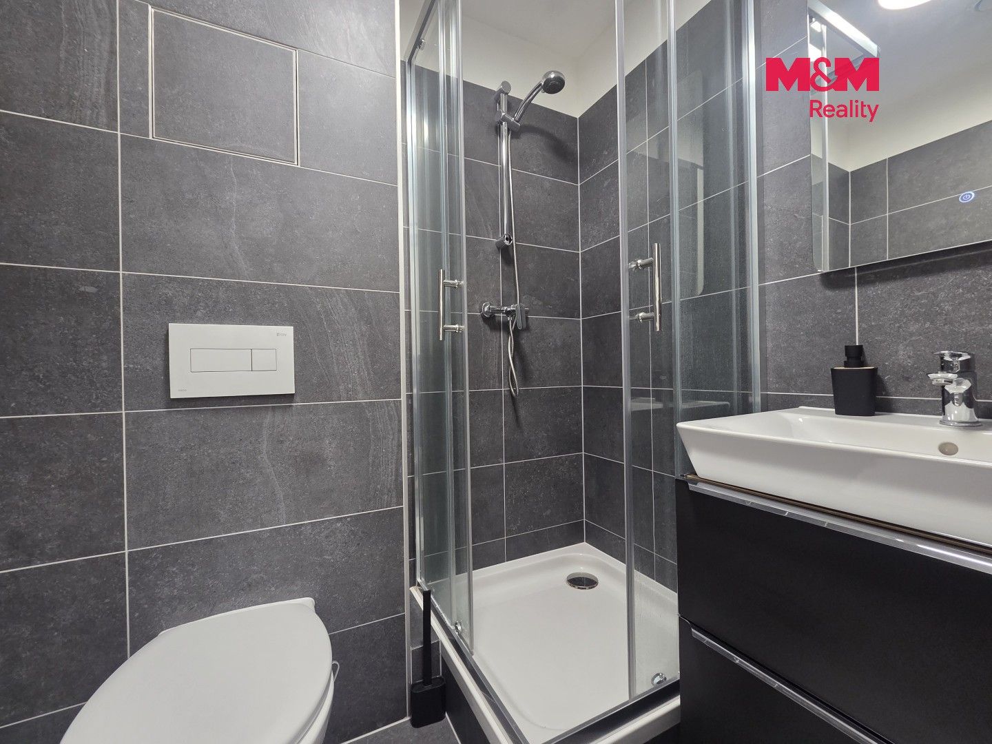 Byt 1+kk · 19 m² · Kubánské náměstí, Praha - 3