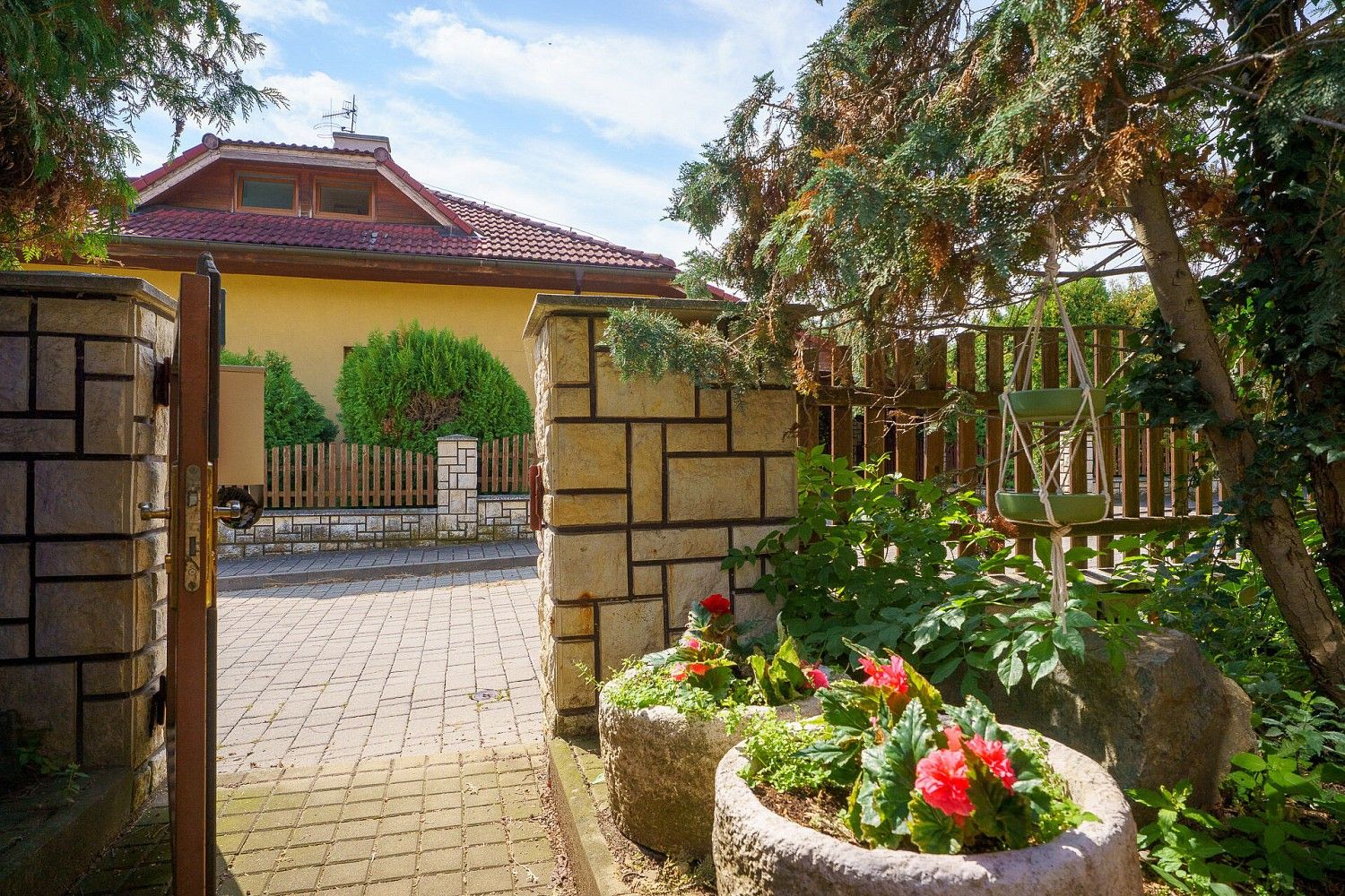 Prodej rodinný dům - Horoměřice, okres Praha-západ, Středočeský kraj, 160 m² - 2