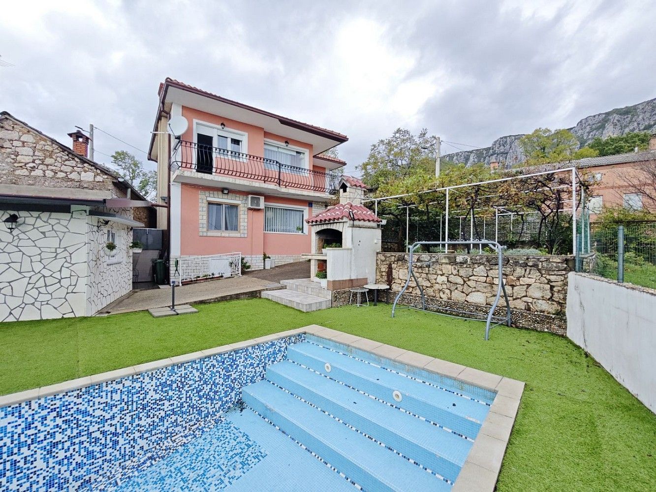 Rodinný dům, 200 m²