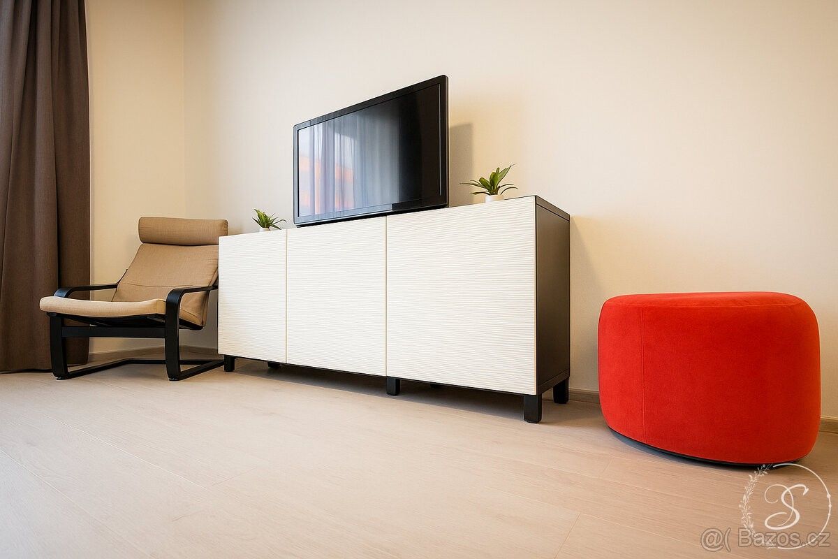 Pronájem byt - Praha, 130 00