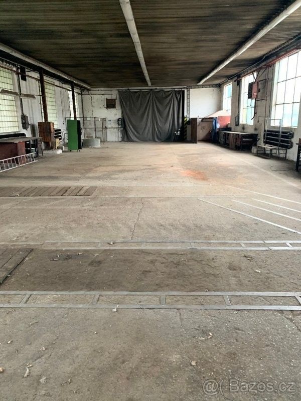 Sklady, Nymburk, 288 02