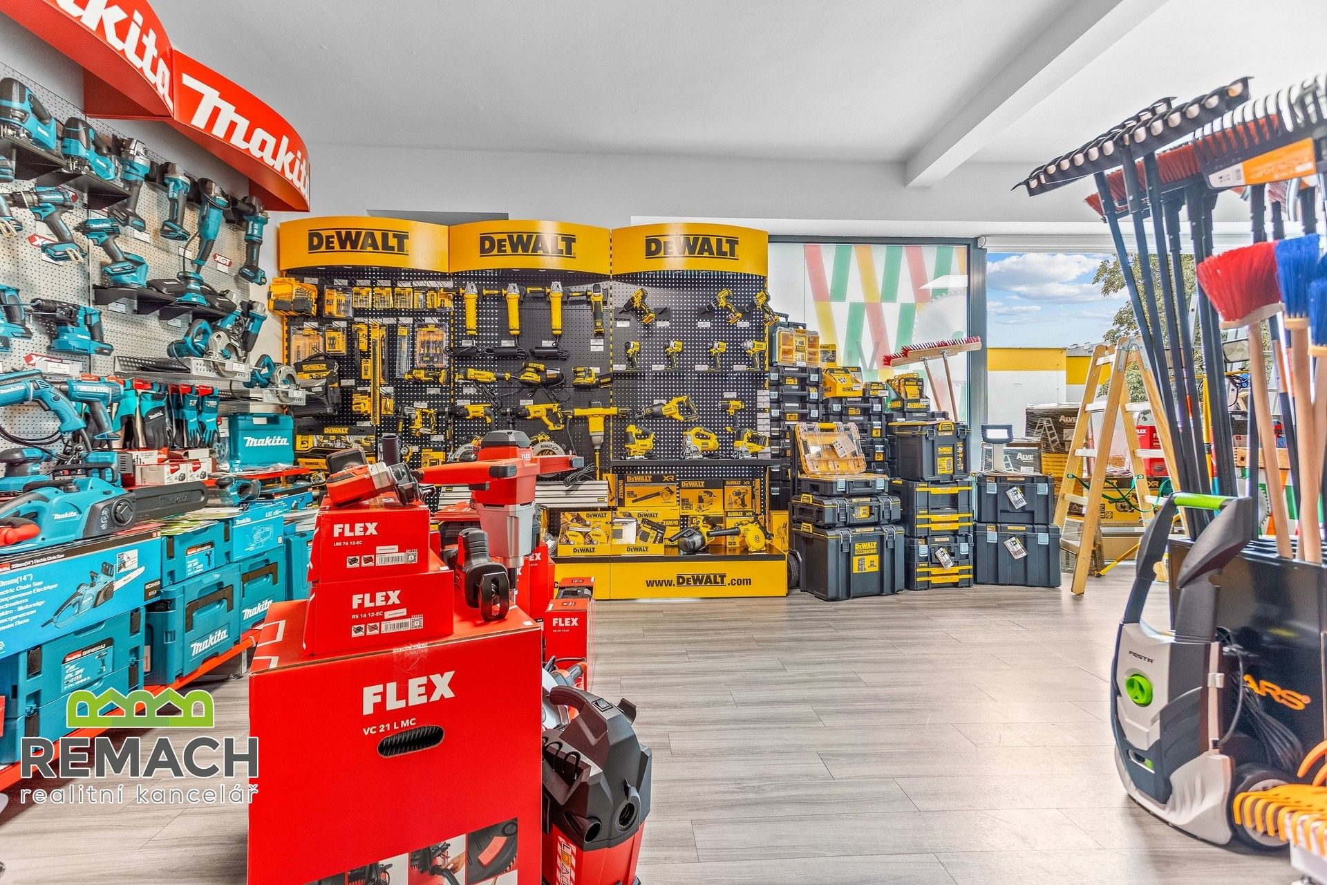 Pronájem obchodní prostory - Bratří Čapků, Náchod, 70 m²