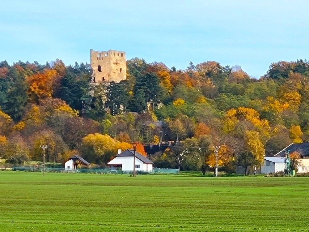 Pozemek pro bydlení, 2 051 m²