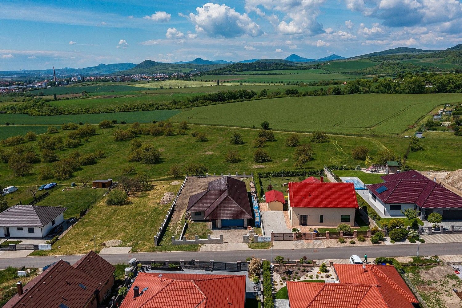 Rodinné domy, Sadová, Trnovany - Podviní, okres Litoměřice, 182 m² - 2