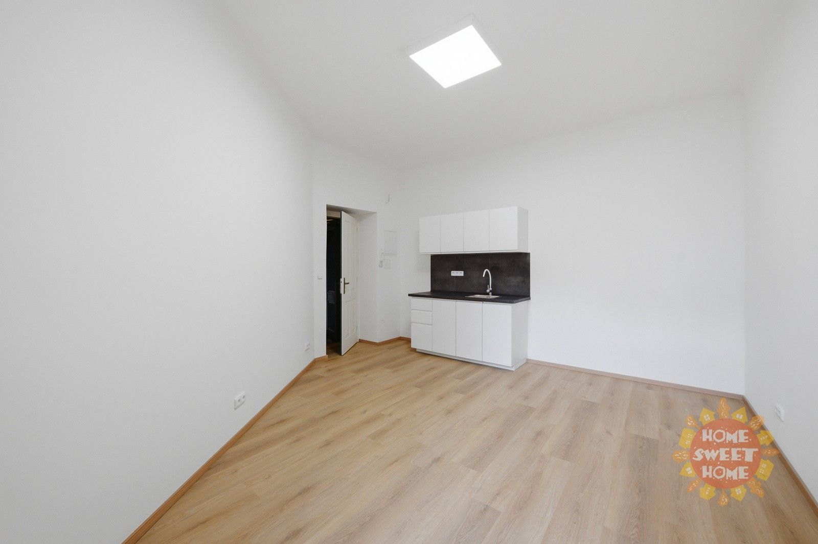 Kanceláře, Janáčkovo nábřeží 85, Praha Smíchov, 17 m² - 1