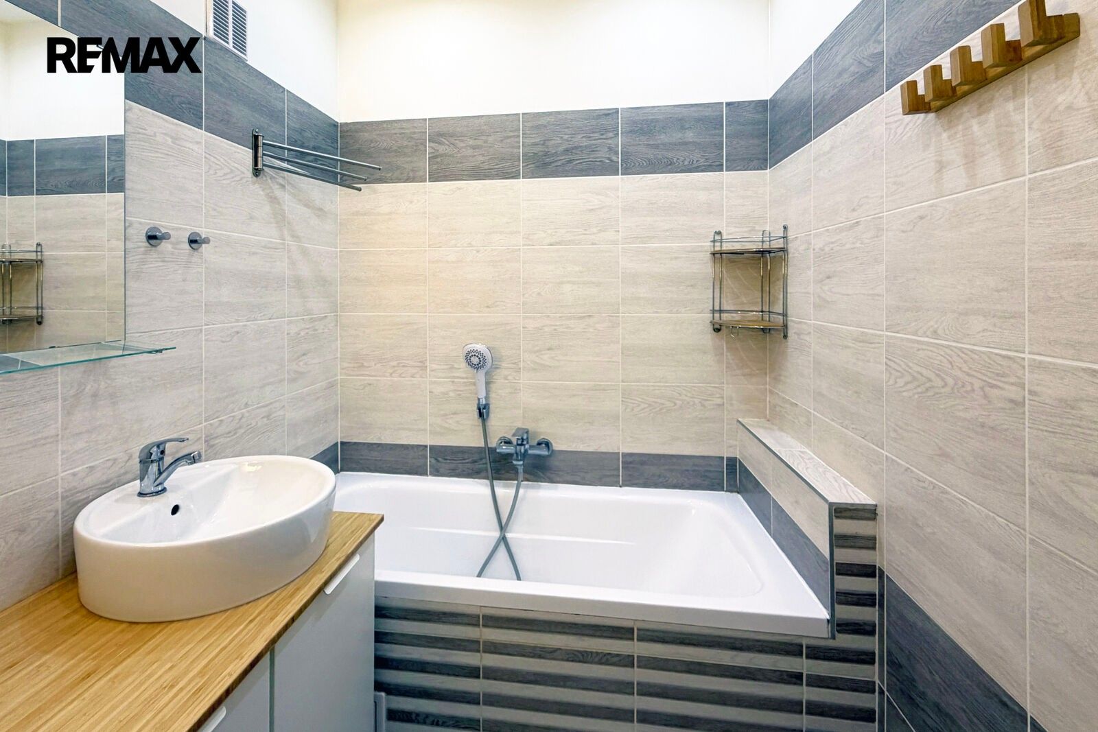 2+1, Dřínovská 4742, Chomutov, 61 m² - 2
