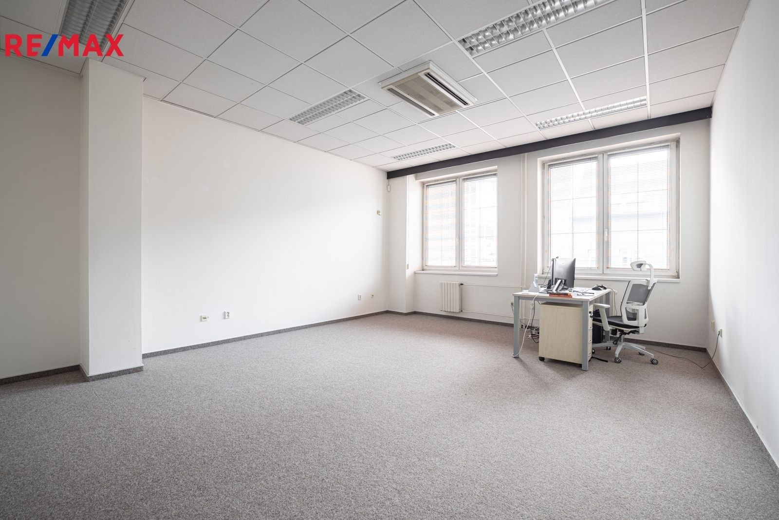 Pronájem kancelář - Tylova, Plzeň, 32 m²