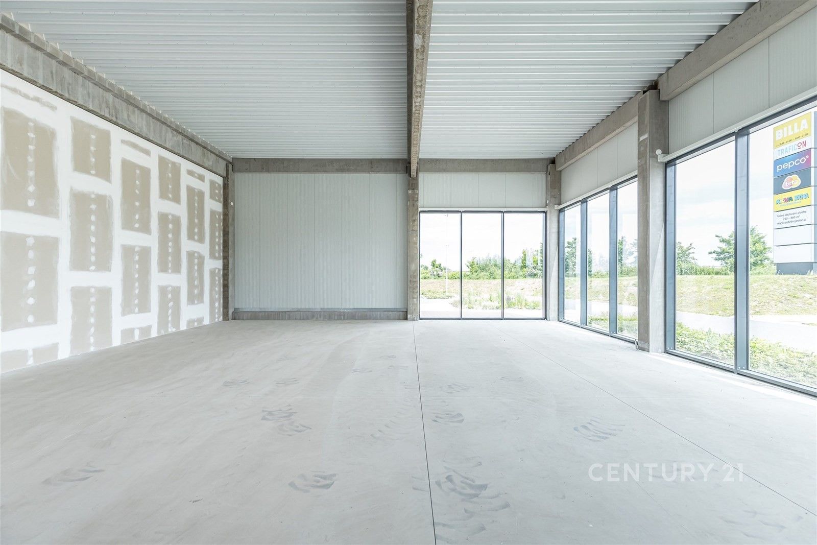 Obchodní prostory · 410 m² · Dobřejovice - 3