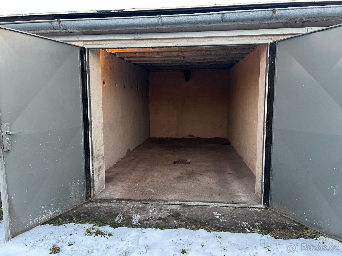 Prodej garáž - Hradec Králové, 500 12