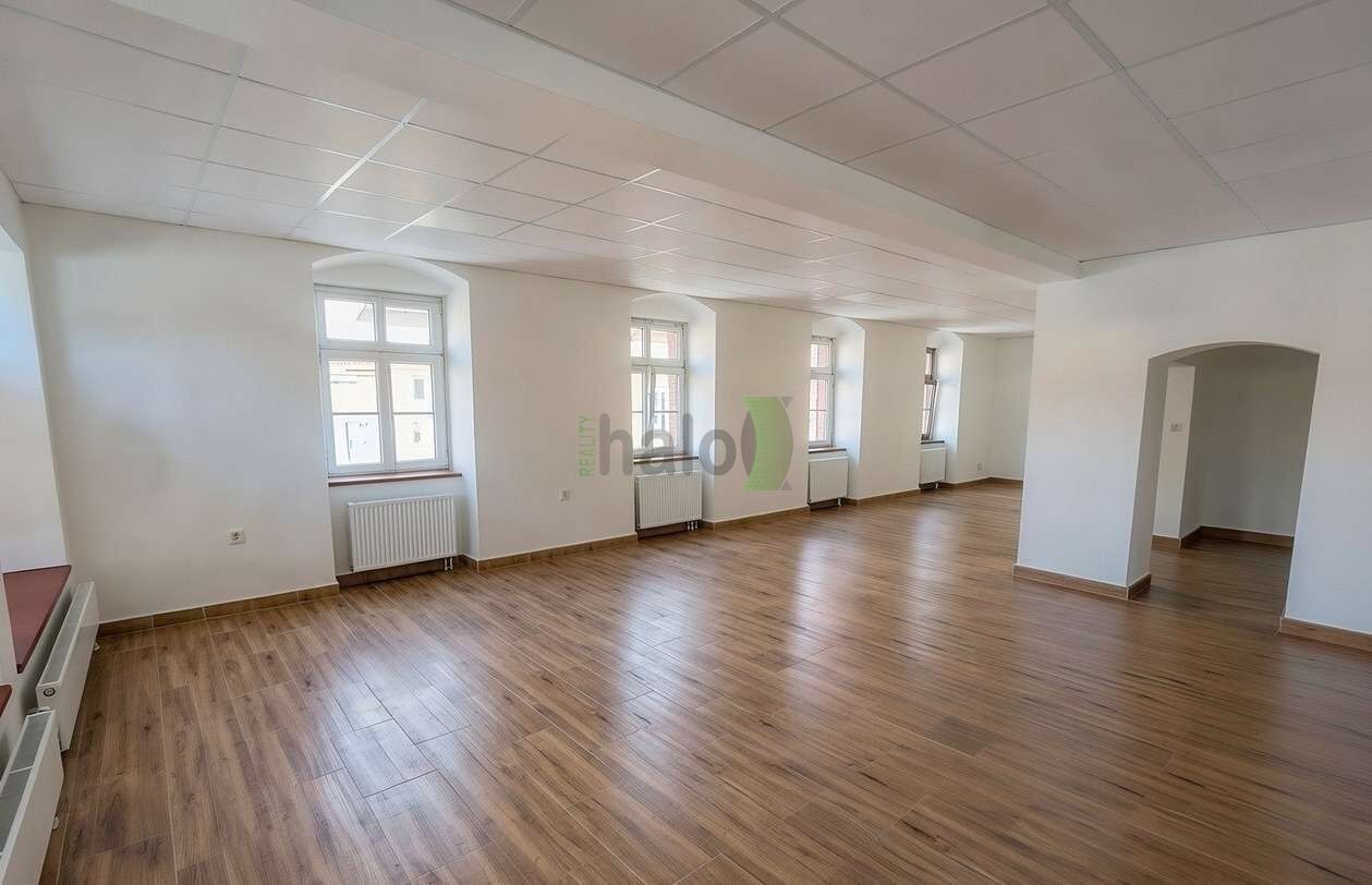 Pronájem obchodní prostory - Mírové Náměstí, Netolice, 90 m² - 5