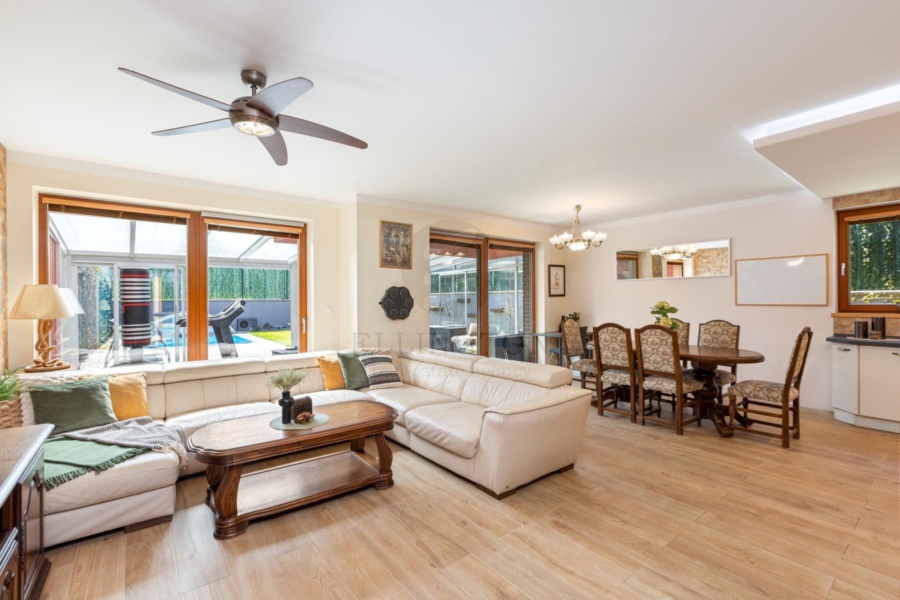 Prodej rodinný dům - Zvoncová, Roztoky, 163 m² - 2