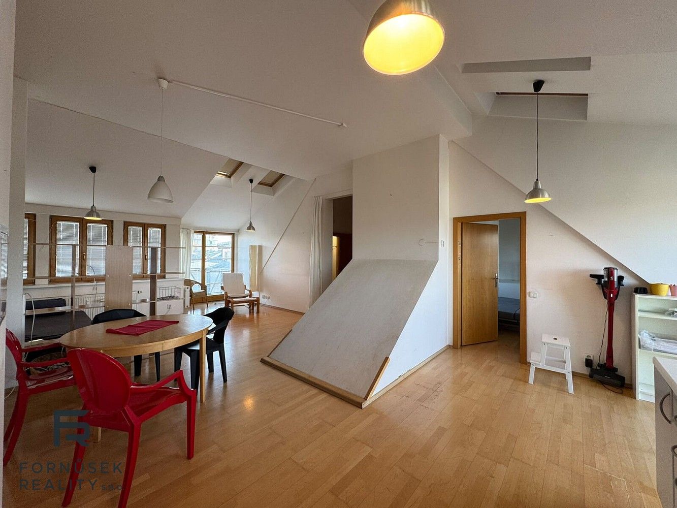 Pronájem byt 2+kk - Praha - Veleslavín, okres Praha 6, Hlavní město Praha, 75 m² - 5