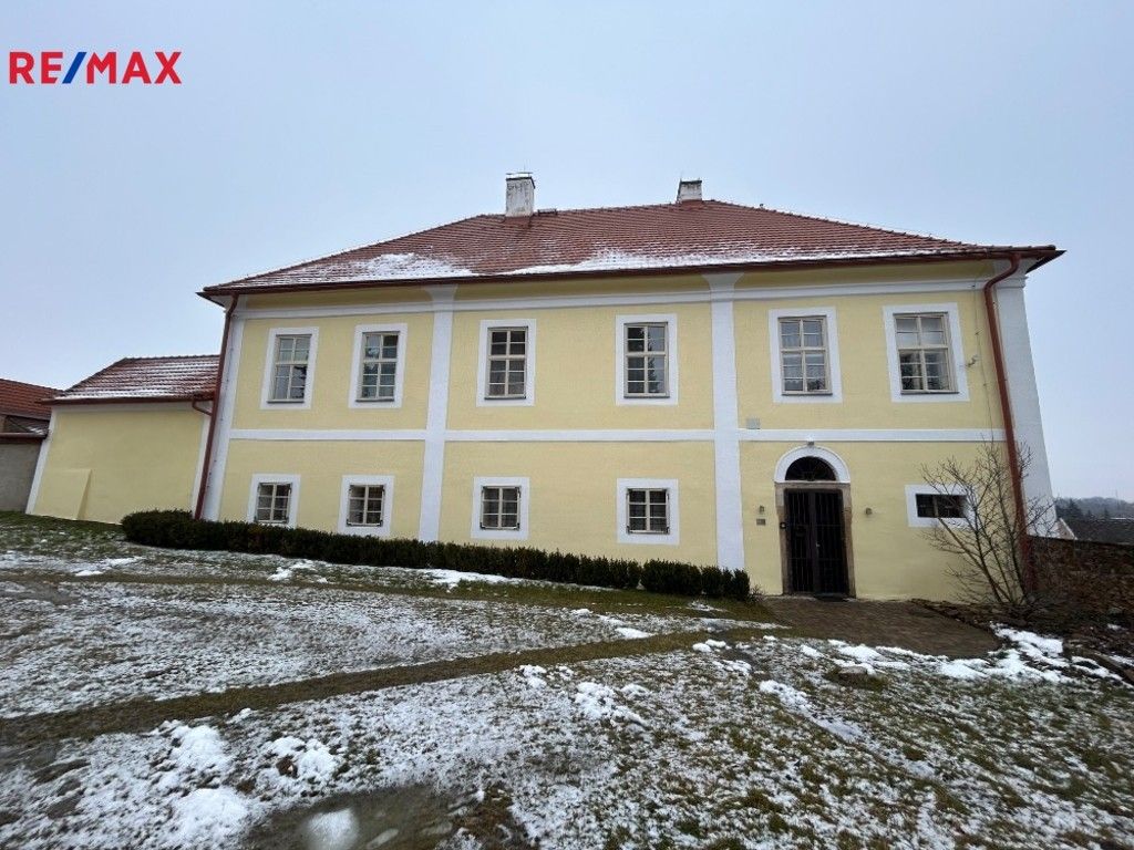 Pronájem kancelář - 5. května 565, Rudná, 115 m²