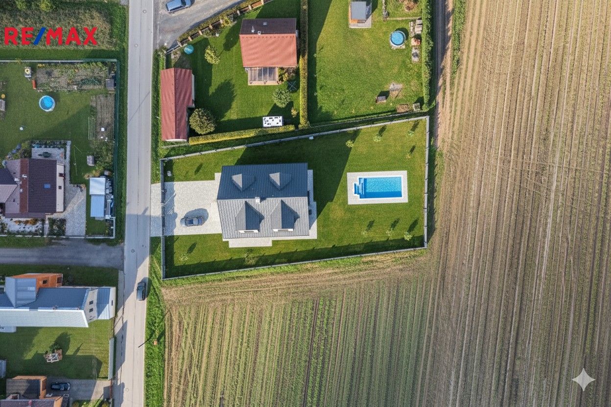 Pozemky pro bydlení, Všestary, 1 m²