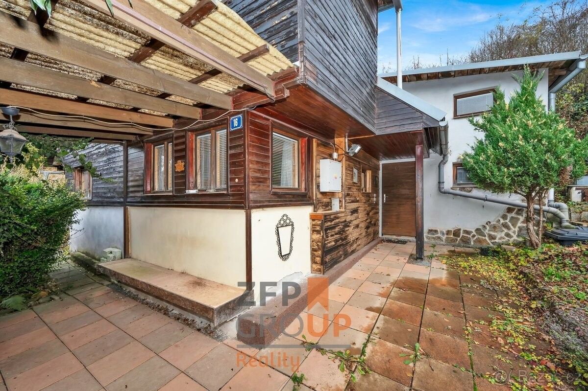 Chaty, Tišnov, 666 01