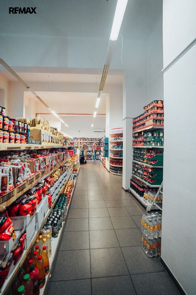 Obchodní prostory · 138 m² · Praha - Libeň, okres Praha 8, Hlavní město Praha - 4