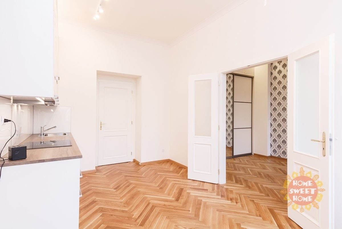 2+kk, Lyčkovo náměstí 472, Praha Karlín, 47 m² - 2