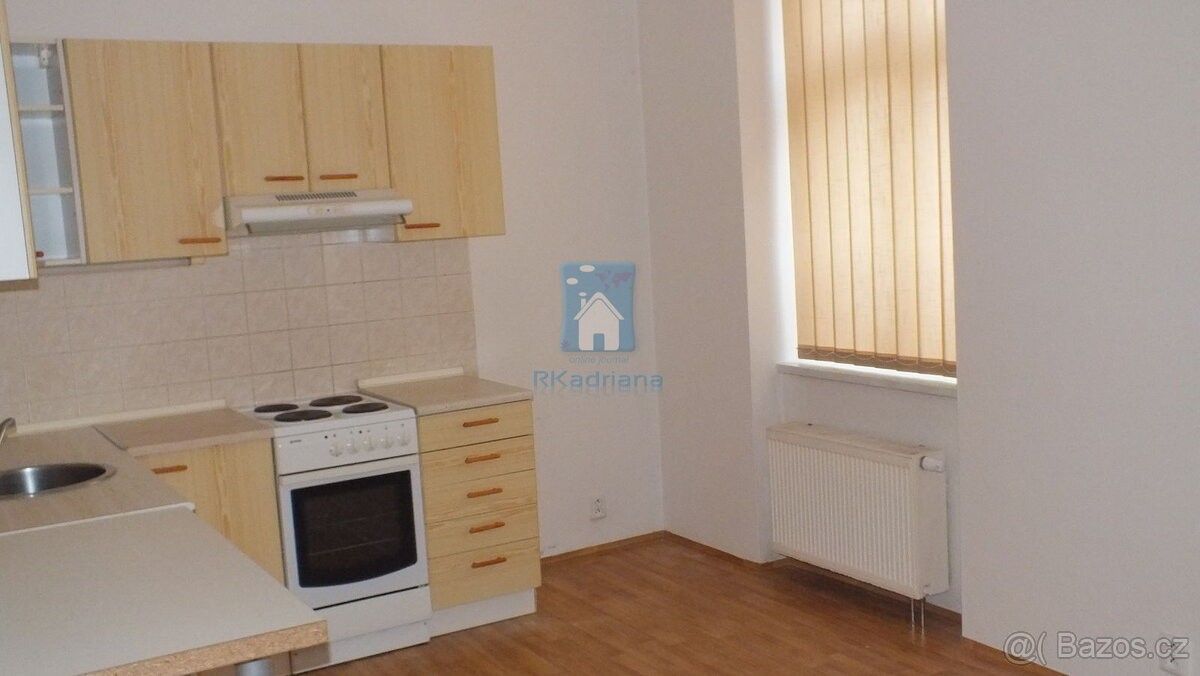 Pronájem byt - Dobřany, 334 41