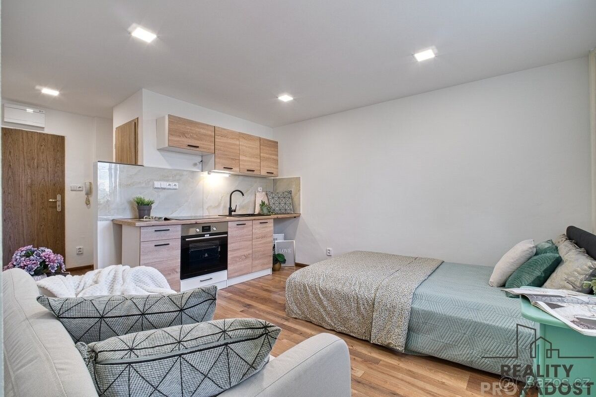 Pronájem byt - Karviná, 734 01