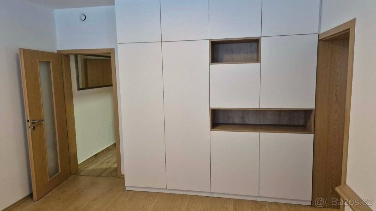 Byty, Rožnov pod Radhoštěm, 756 61