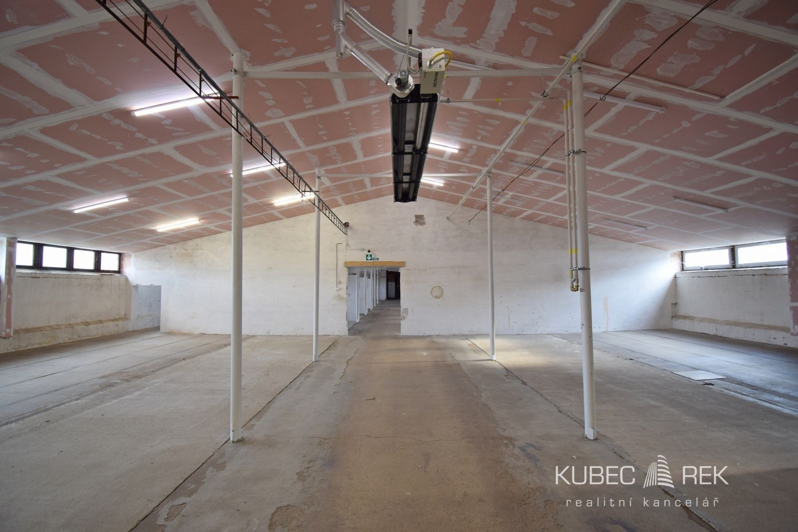 Sklad · 561 m² · Pod Kozím hrádkem, Tábor Měšice - 3